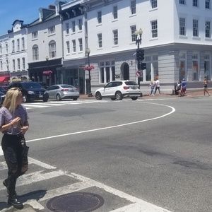 Meet your Posher, Deborah